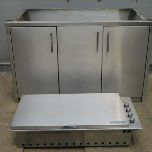 Electrolux BBQ and Stainless Steel 3 Door Unit, 2a